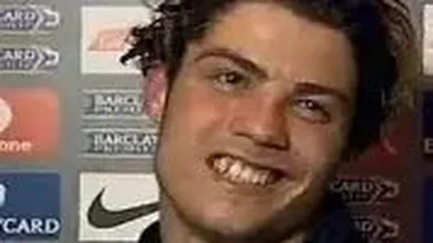 阿黛尔分享离婚后心路历程：努力振作安抚孩子入眠