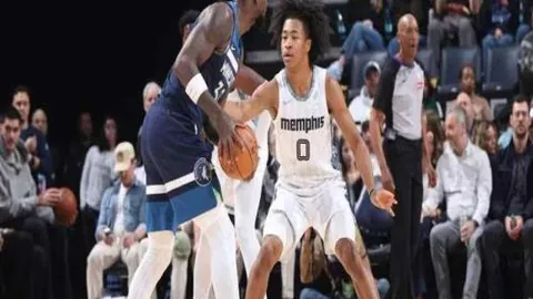 “名帅回归！官方公布：莫耶斯续约埃弗顿，至2025年执教”